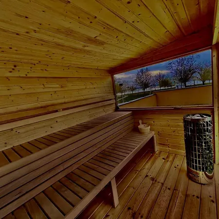 Penzion Player's Pool&rooms 4*