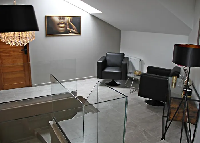 Player's Pool&rooms Vonyarcvashegy